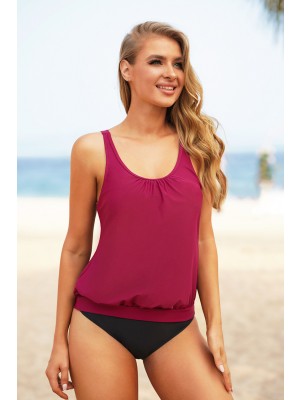 Klassisches Rot-tankini-set Mit Schwarzhalsverstellbaren Riemen
