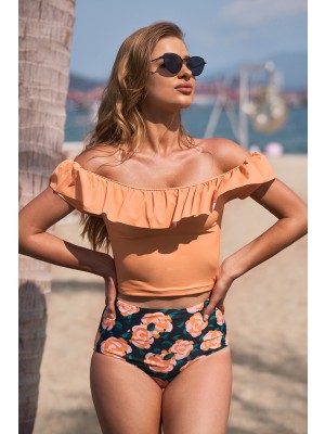 Gelbes Tankini-set Mit Schulterrüschen